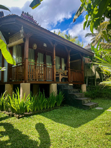 Exterior 15