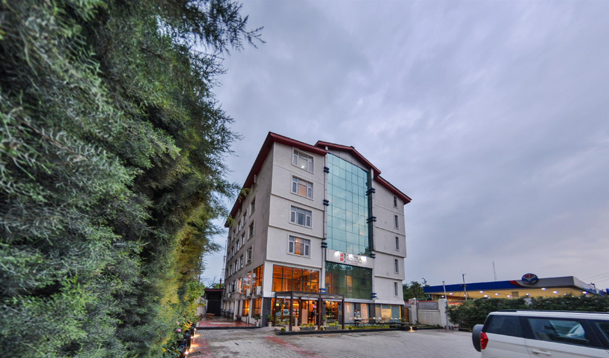 Others 3, Batra Hotel and Residences, Srinagar