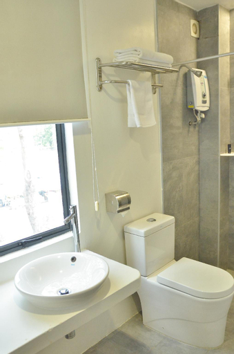 Bathroom 1