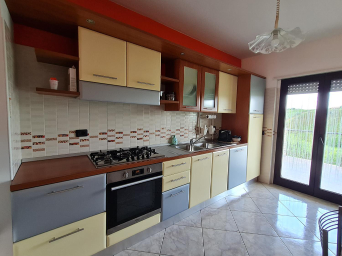 2, Villa Emilia, Chieti