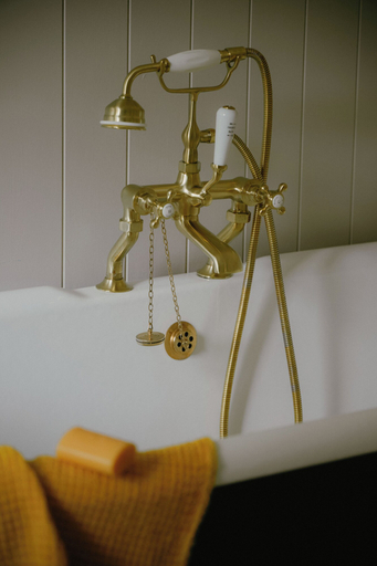 Bathroom 2, Trinity Farmhouse-Stunning House&Garden, Gloucestershire