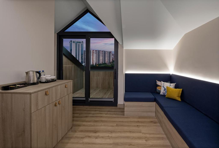 Bedroom 4, Hampton By Hilton Istanbul Merter, Zeytinburnu