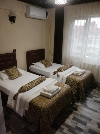 Bedroom 2, Bayrak souit, Merkez