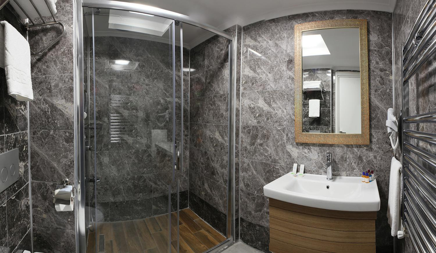 Bathroom 4, Sivas Termal'de Teraslı ve Sık 1+1 Daire, Yıldızeli