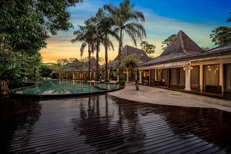 Swimming Pool 14