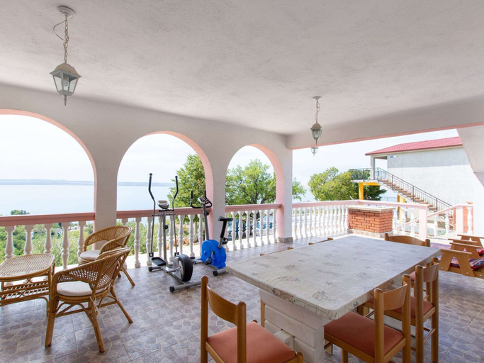 Food & Drinks 4, Amazing apartment in Unknown w/ , Starigrad