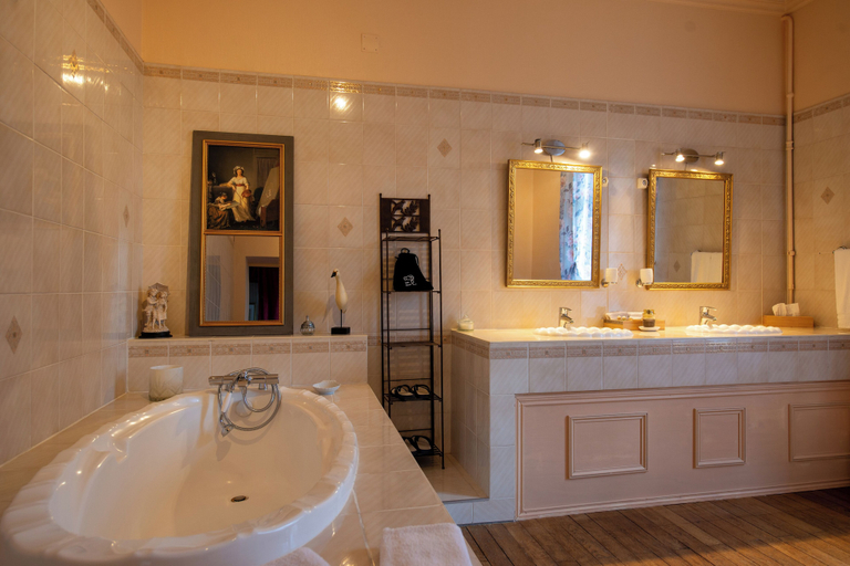 Bathroom 5, Le Moulin de Francueil, Indre-et-Loire