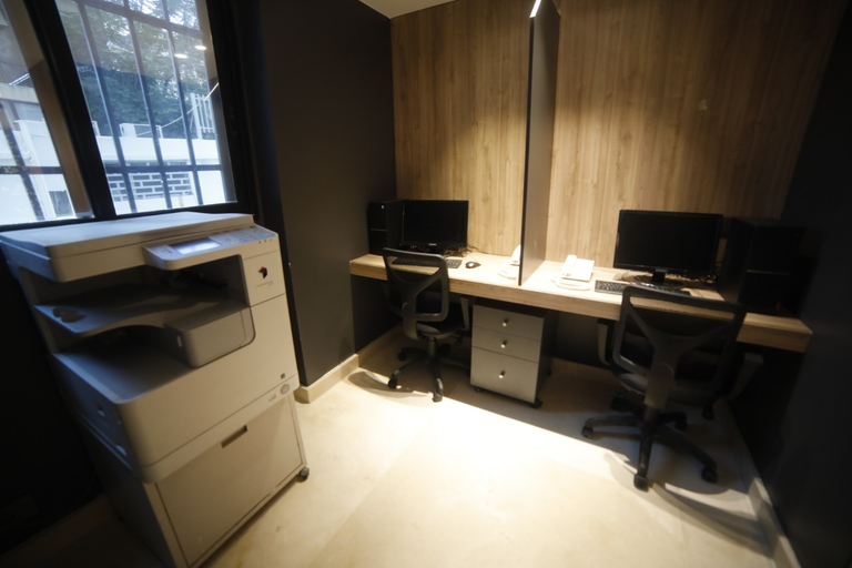 Public Area, Rawsheh 51, Beirut
