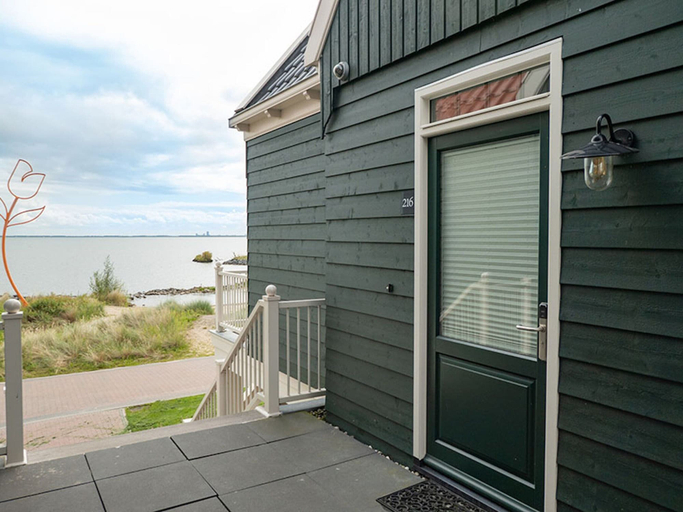 Exterior 2, Luxury Apartment in a Holiday Park Near Amsterdam, Waterland