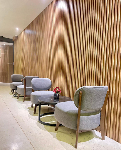 Public Area 3, The Bed's 304, Sri Mahar Pho