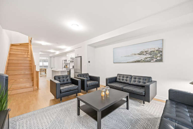 Shared lounge/TV area 5, Private Room PINE with Private Full Bathroom in Toronto, ON, Canada, Toronto