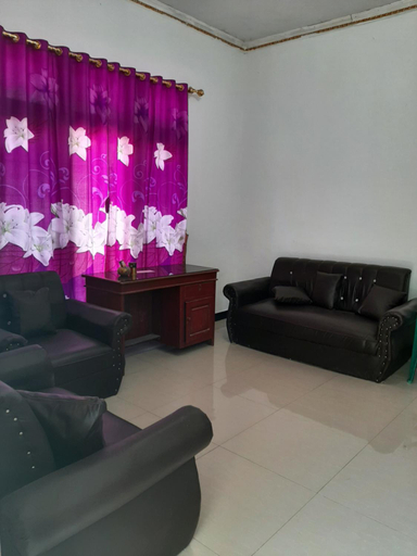 Public Area 2, Riung Tiga Empat Tujuh Guesthouse, Ngada