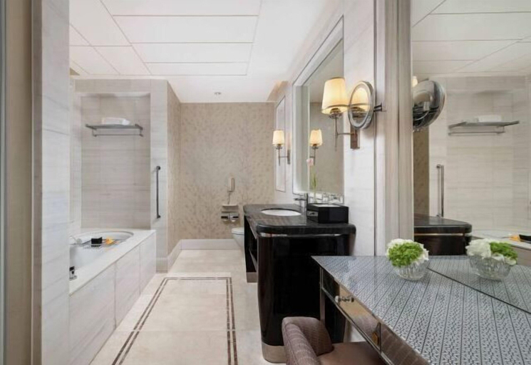 Bathroom 24