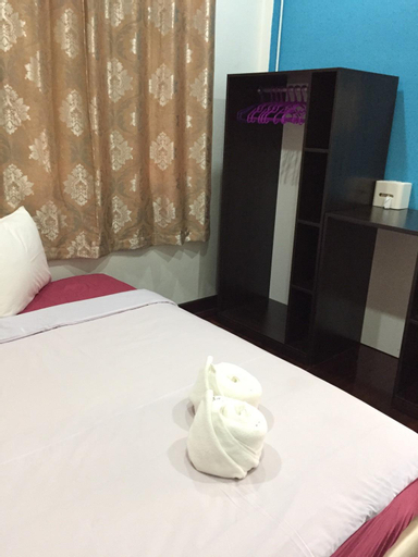 Bedroom 13