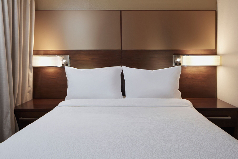 Bedroom 2, Residence Inn by Marriott Arlington at Rosslyn, Arlington