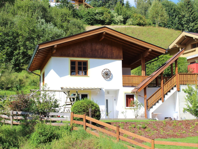 Exterior & Views 2, Comfortable Holiday Home, Zell am See