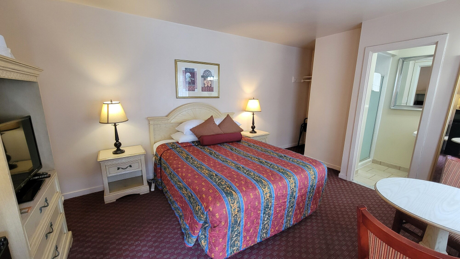 Bedroom 3, El Camino Inn, San Mateo