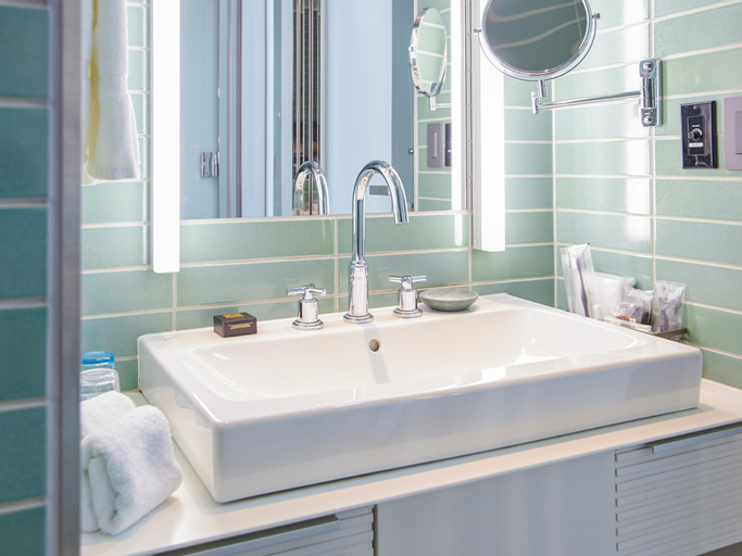 Bathroom 5