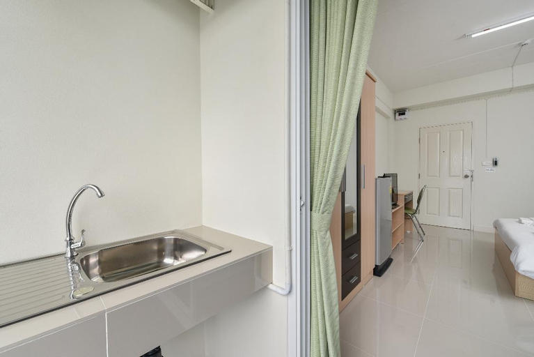 Bathroom 4
