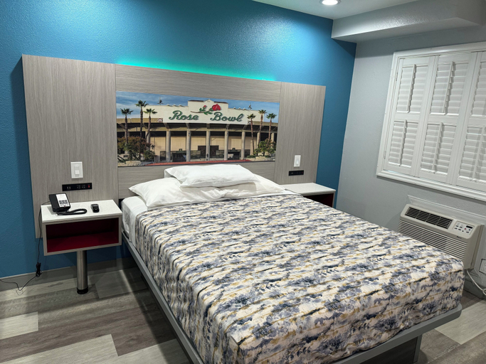 Bedroom 3, Lincoln Motel, Los Angeles