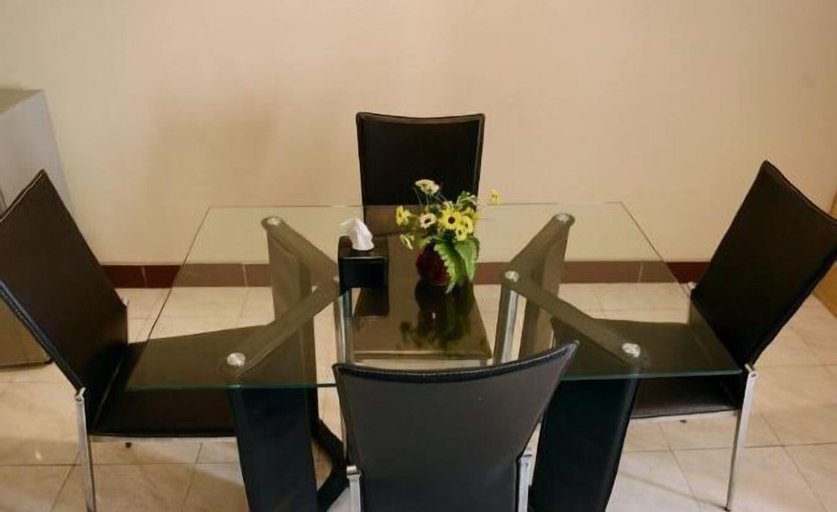 Dining Room 24