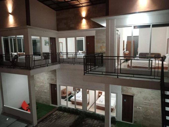 Others 4, cahaya satu guest house, Malang