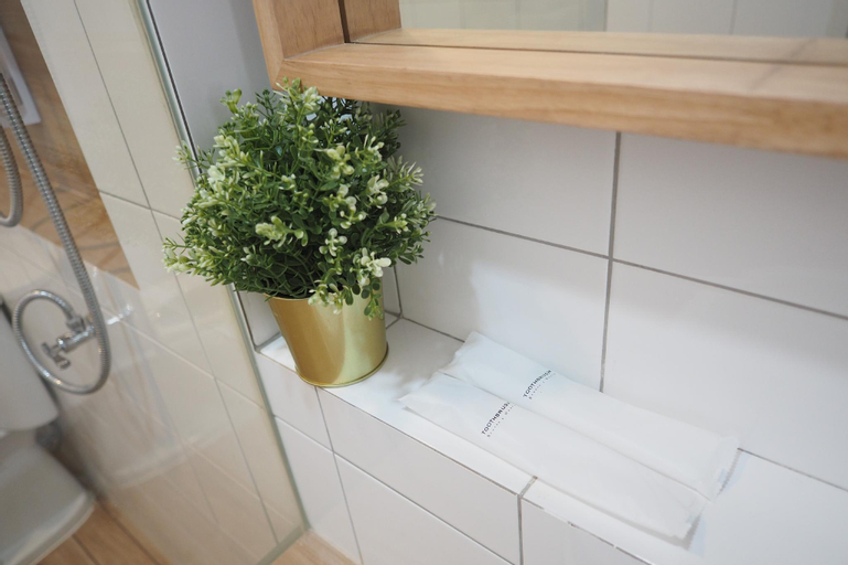 Bathroom 6