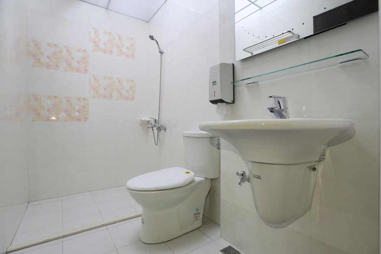 Bathroom 2, Blue sky holidays B&B, Taitung