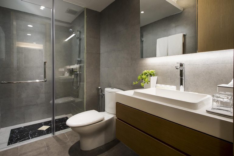 Bathroom 7