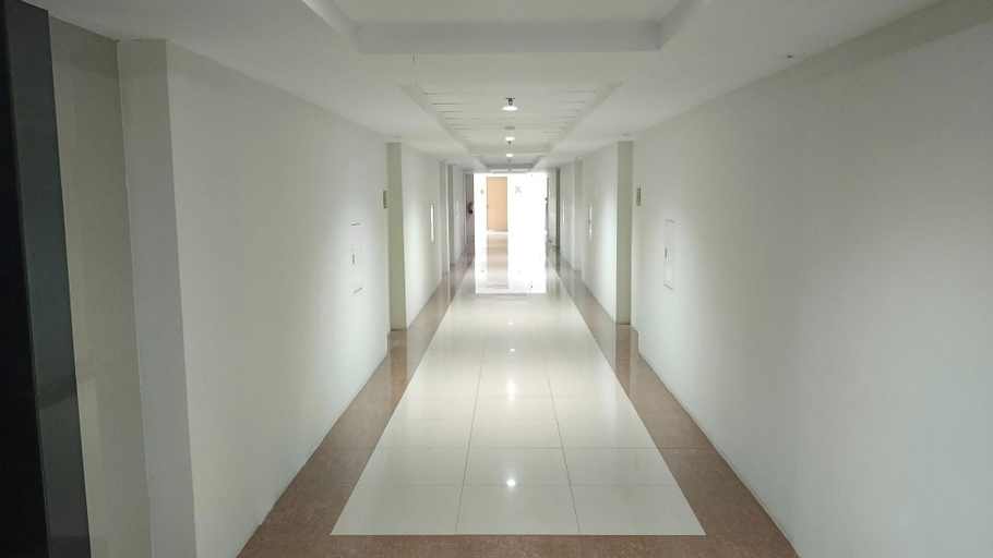 Public Area 3, New Apartment Bale Hinggil by Eric, Surabaya