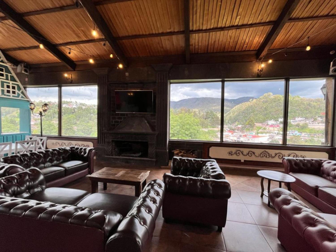 Others, Villa Claus Inn, Tlalpujahua