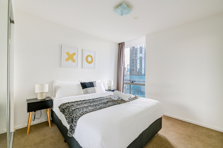 Bedroom 4, Mega Style Apartments Mainpoint, Melbourne