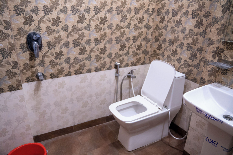 Bathroom, SR GUEST HOUSE, Agra