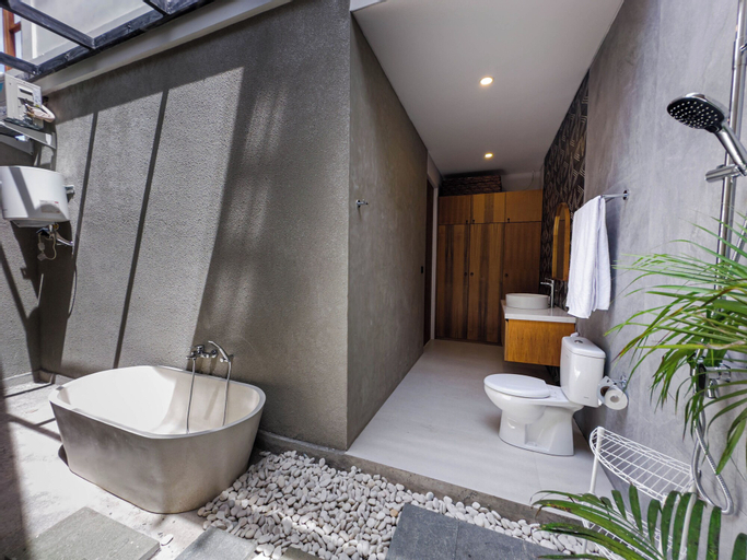 Bathroom 3