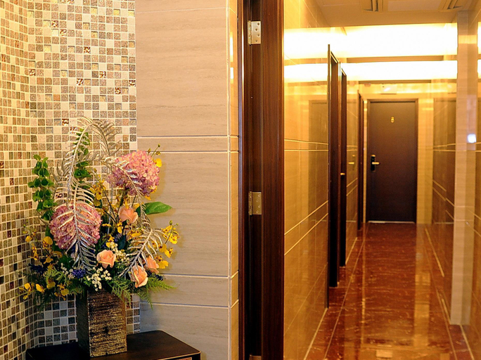 Others 3, Yee King Hotel, Kowloon