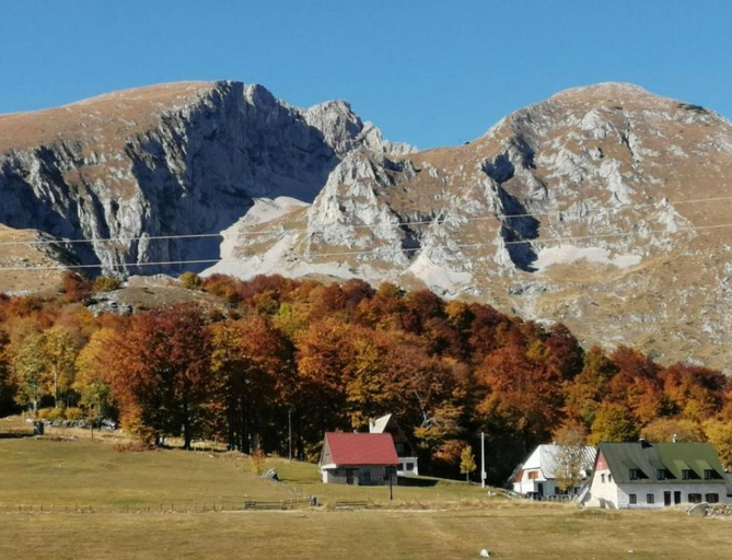 Others 5, Mountain village
