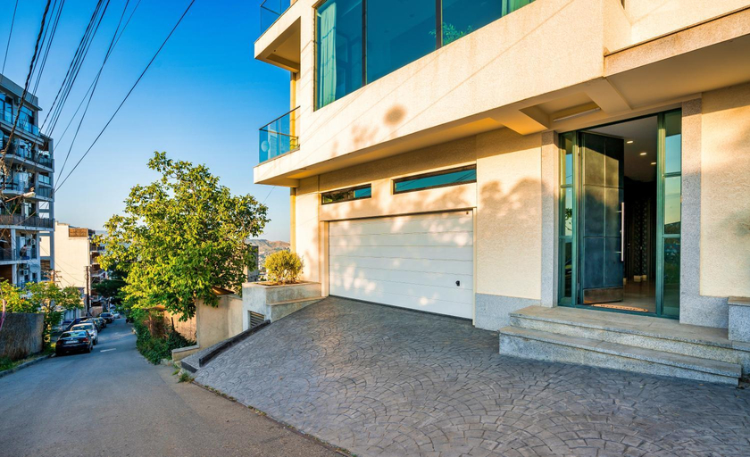 Exterior view 2, Entire House - Cityscape Retreat: The View, Tbilisi