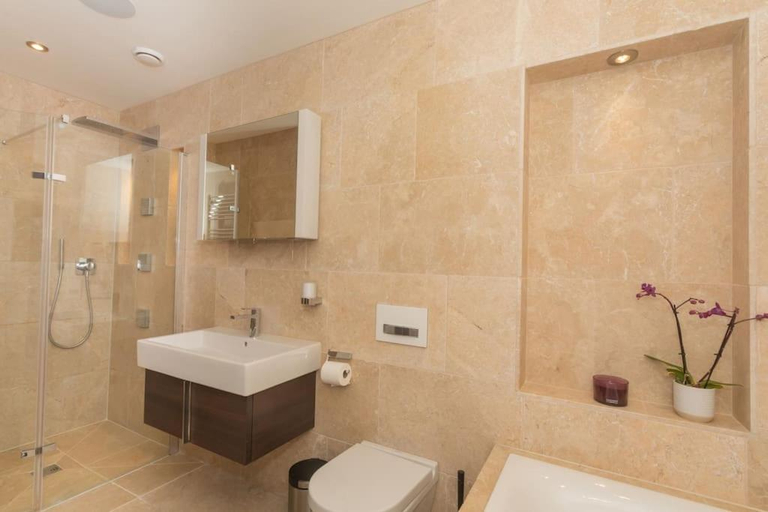 Others 2, Henge House, Penthouse Apartment, Bath and North East Somerset