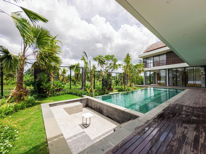 Swimming Pool 21