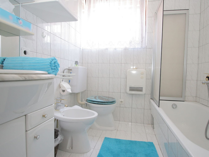 Bathroom 4, Apartment in Eberndorf near Petzen Ski Area, Völkermarkt
