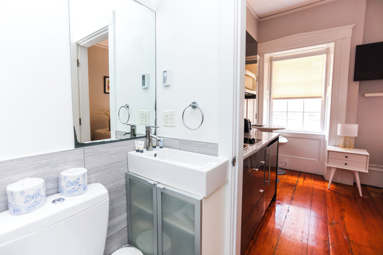 Bathroom 3, Maverick Suites at 40 Temple St, Boston