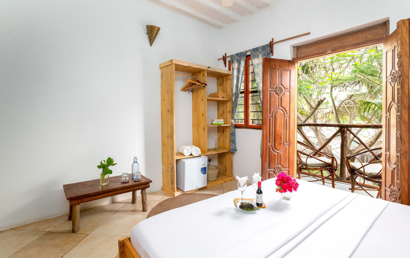 Bedroom 2, Pili Pili House, Kusini