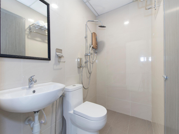 Bathroom 2, Hotel Agro Raub, Raub