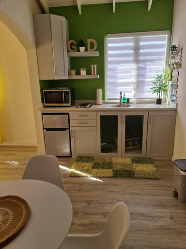 Others 2, Green Door Oasis