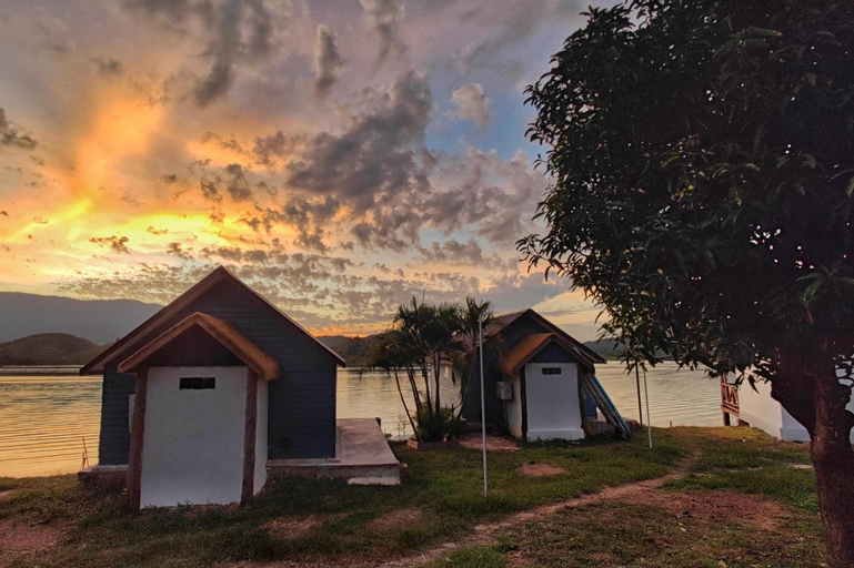 Sunset Nam Ngum resort, Vangvieng