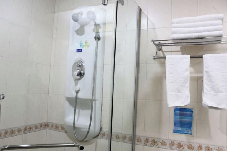 Bathroom 4, Rushan Hotel, Weihai