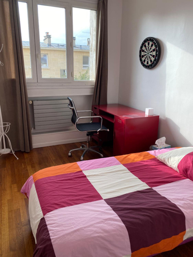 Bedroom 2, Neuilly-sur-Seine calme et lumineux. B&B. 3 chambres, Hauts-de-Seine