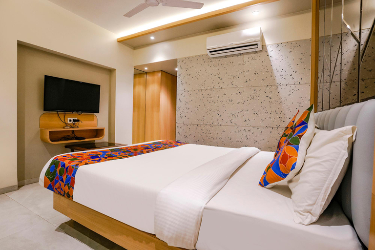 Bedroom 2, FabHotel Springs Lodging - Meera Road, Mumbai Suburban