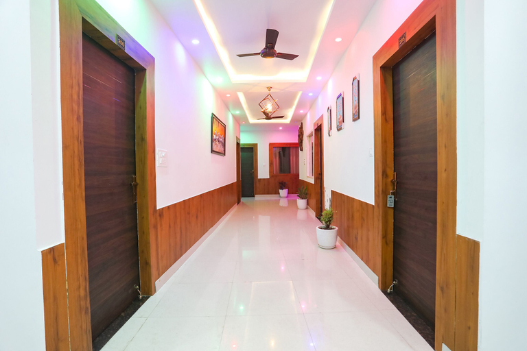 Others 4, Fabhotel The 3 Idiots, Dehradun