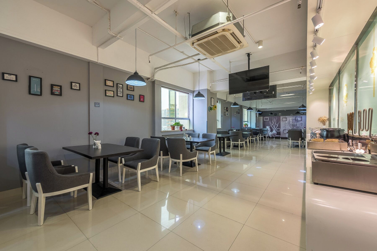 Food & Drinks, Suiton By Paxton, Shenzhen